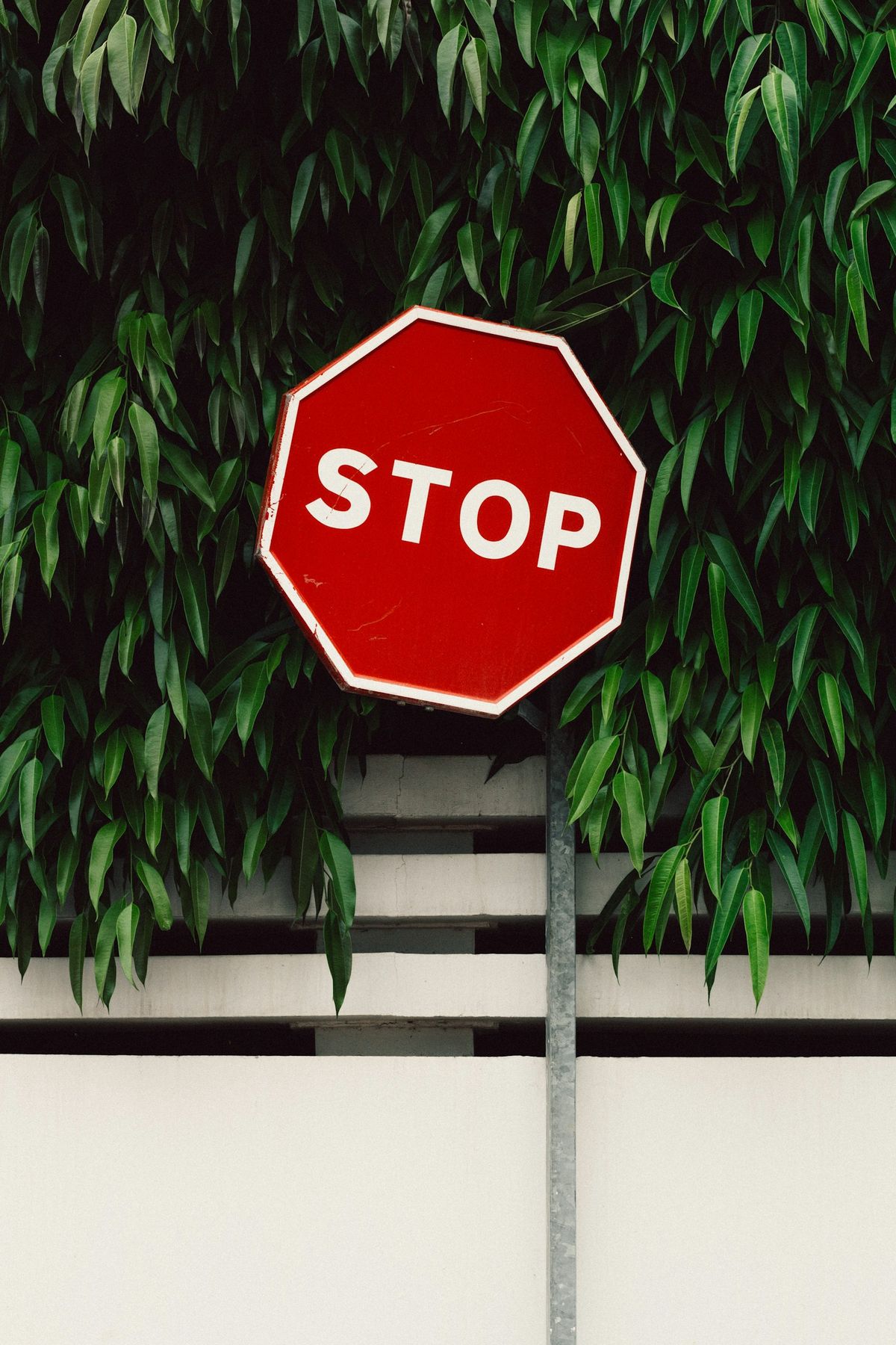 Stoppskilt som symbol på stans i utbetalingen